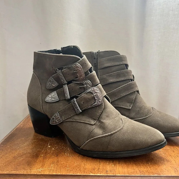 Truffle‎ Ankle Boots Womens 5.5 Green Suede Leather Buckle Strap Booties Western - Picture 8 of 12